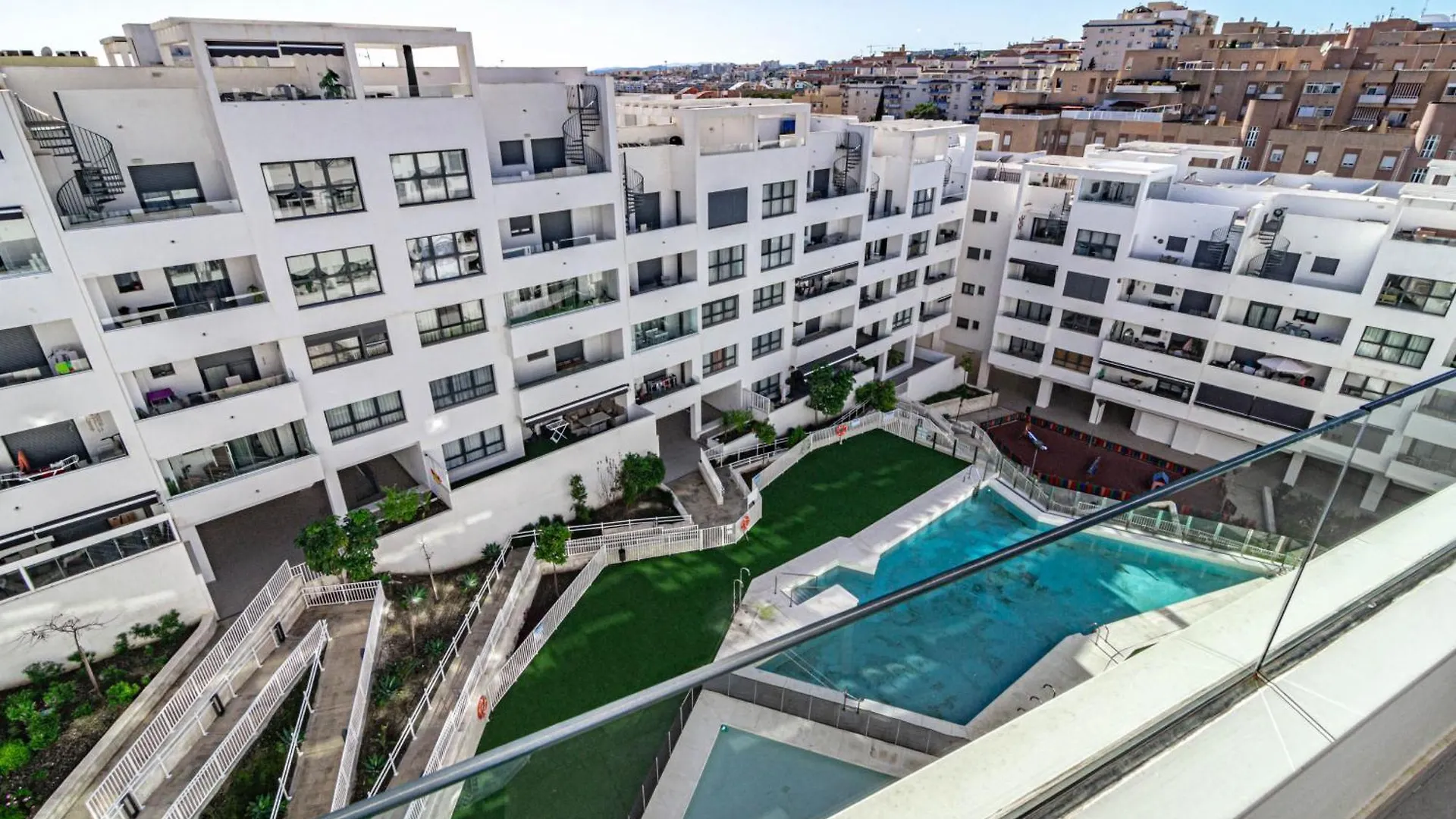 埃斯特波纳Eg54A - Luxury Penthouse With Private Sun Terrace公寓 西班牙
